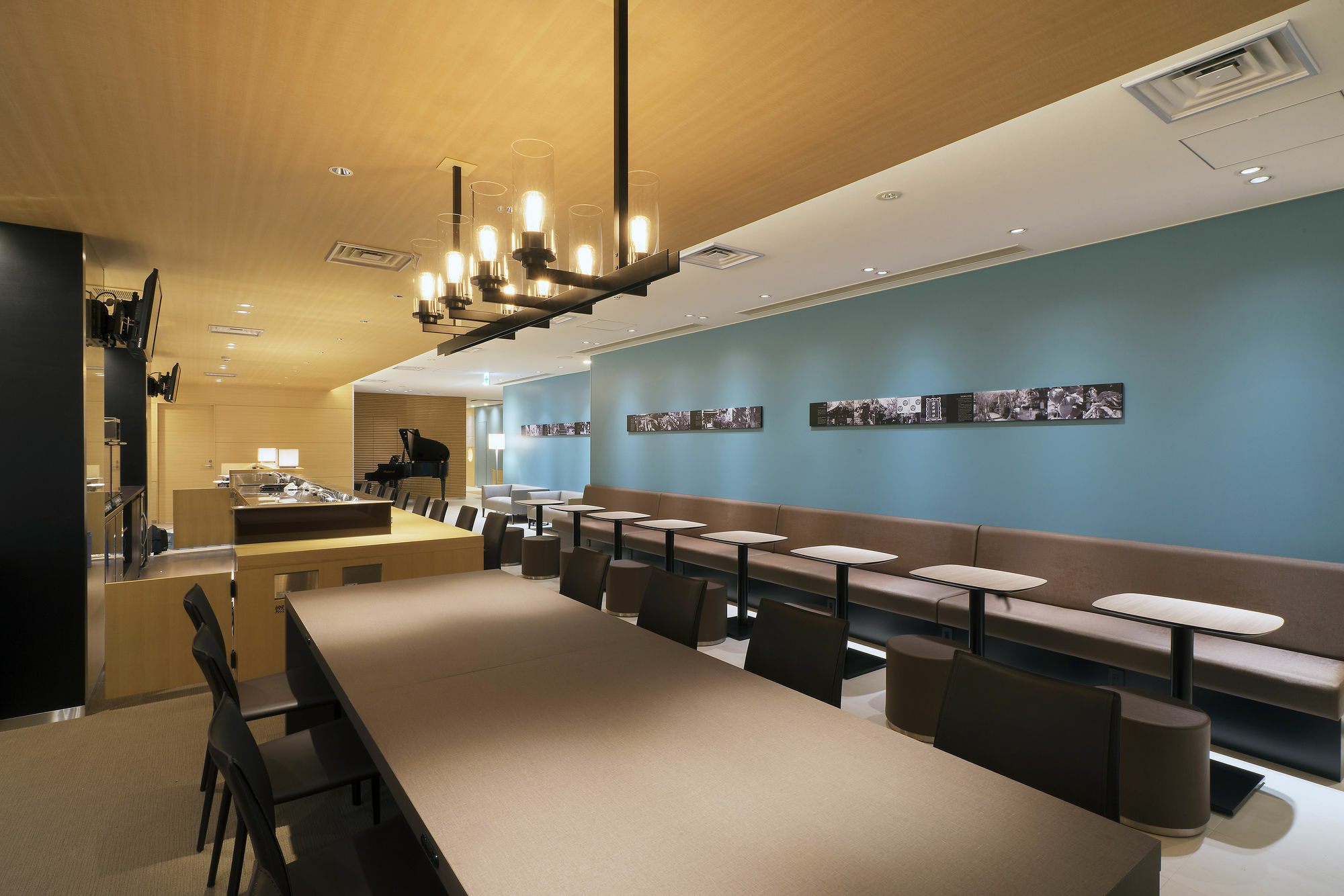 First Shinbashi Atagoyama Hotel a capsule